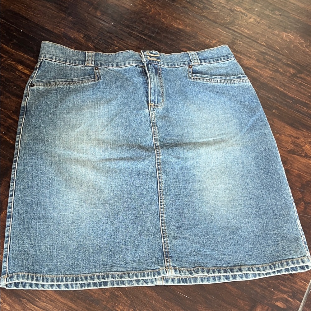 New York & Company Classic Blue Denim Skirt